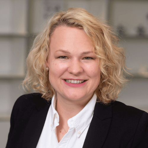 Corina Ballweg - RWS Trados